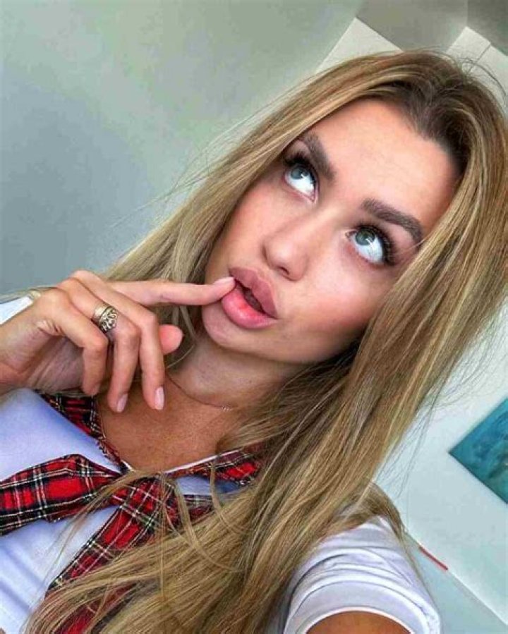 
Carrie Johnson Height, Weight, Net Worth, Age, Birthday, Wikipedia, Who, Nationality, Biography 